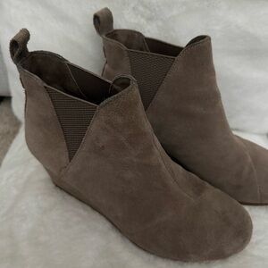 Toms Wedges